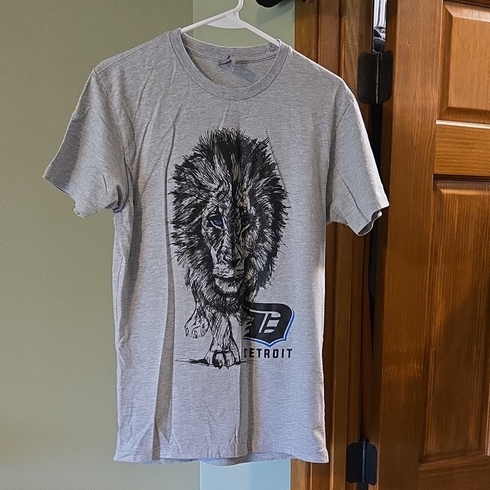 Next Level Apparel Gray Lion Graphic Tee